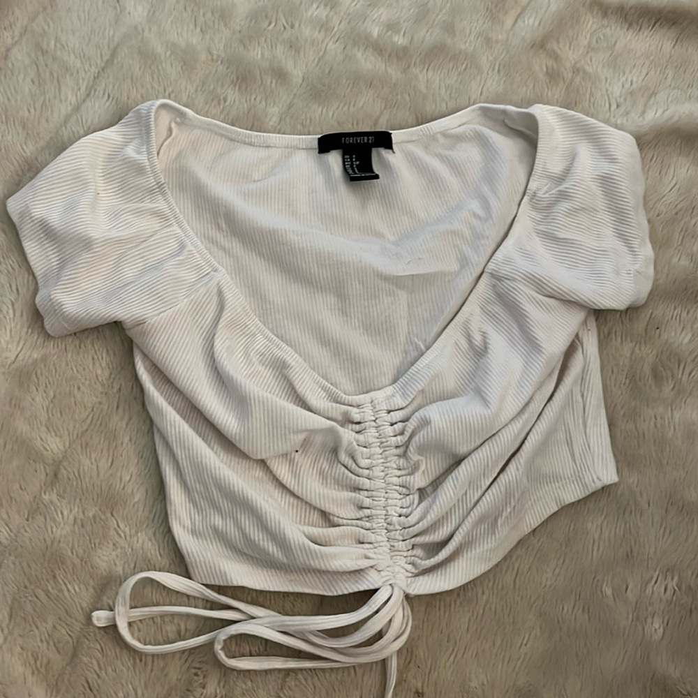 white scrunch top